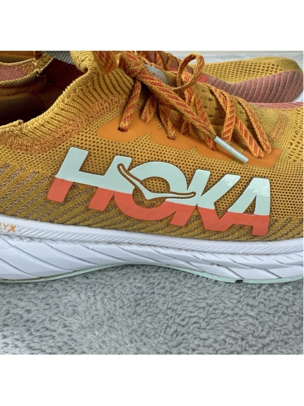 Hoka Men's Carbon X 3 Running Shoes Size 13D Yellow